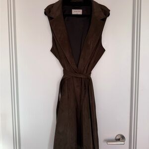 Aritzia Babaton Malley Vest Olive Size M